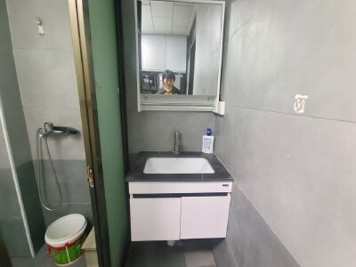一中对面单身公寓嘉和明园，可短租